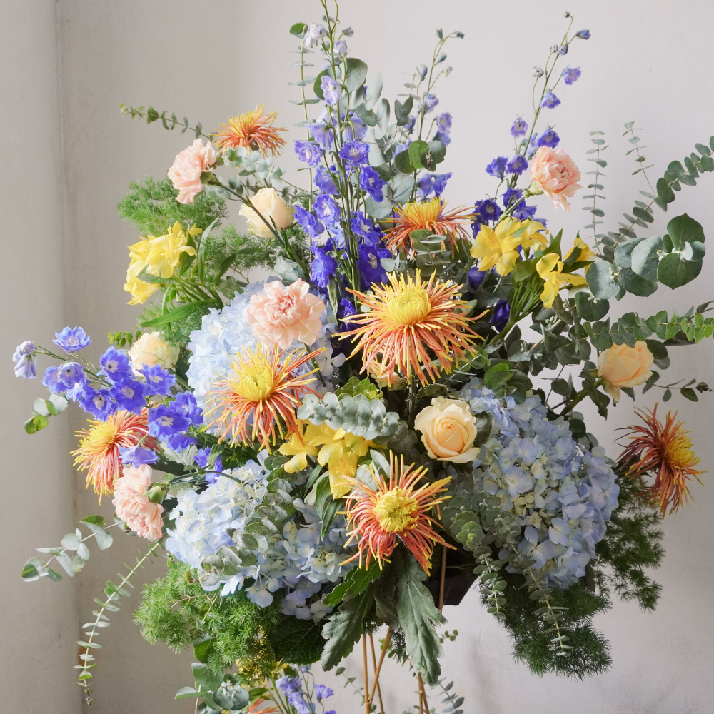 Choosing the Right Floral Varieties for Your Opening Flower Stand4